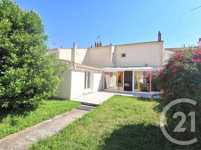 Afficher la photo en grand maison à vendre - 5 pièces - 143.0 m2 - LES SABLES D OLONNE - 85 - PAYS-DE-LOIRE - Century 21 Bleu Marine