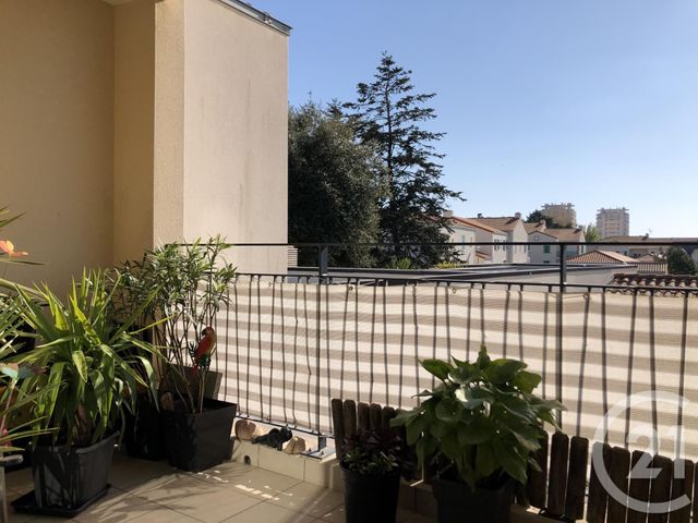 Afficher la photo en grand Appartement T3 à vendre - 3 pièces - 57.0 m2 - LES SABLES D OLONNE - 85 - PAYS-DE-LOIRE - Century 21 Bleu Marine